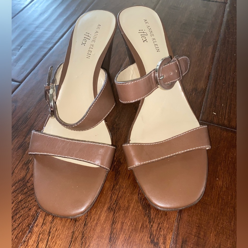 New Anne Klein iflex Brown Sandals size 8.5 M